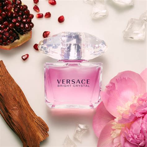 bright crystal parfum versace|versace bright crystal perfume description.